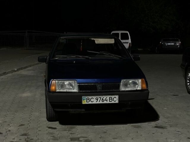 Синий ВАЗ 2109, объемом двигателя 1.5 л и пробегом 220 тыс. км за 1000 $, фото 1 на Automoto.ua