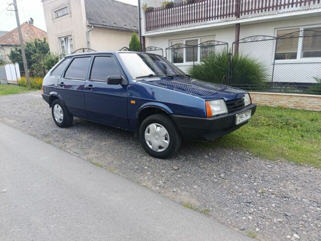 Синий ВАЗ 2109, объемом двигателя 1.5 л и пробегом 200 тыс. км за 1300 $, фото 1 на Automoto.ua