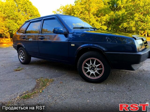 Синий ВАЗ 2109, объемом двигателя 1.5 л и пробегом 180 тыс. км за 2000 $, фото 1 на Automoto.ua