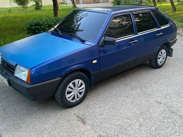 Синий ВАЗ 2109, объемом двигателя 1.5 л и пробегом 221 тыс. км за 900 $, фото 1 на Automoto.ua