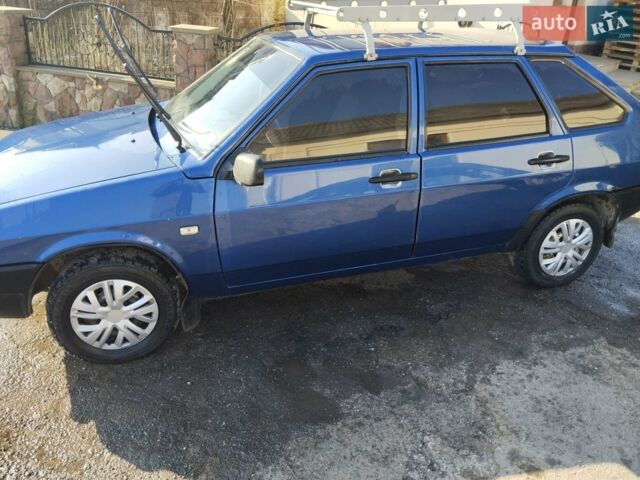 Синий ВАЗ 2109, объемом двигателя 1.5 л и пробегом 290 тыс. км за 1250 $, фото 1 на Automoto.ua