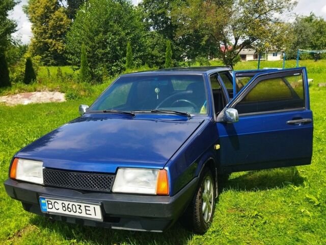 Синий ВАЗ 2109, объемом двигателя 1.5 л и пробегом 200 тыс. км за 1000 $, фото 1 на Automoto.ua