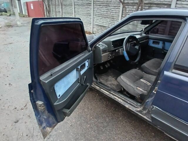 Синий ВАЗ 2109, объемом двигателя 0 л и пробегом 255 тыс. км за 900 $, фото 1 на Automoto.ua