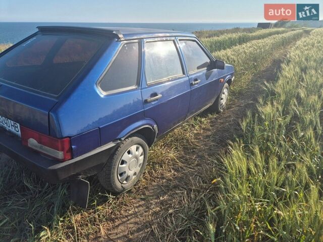 Синий ВАЗ 2109, объемом двигателя 1.5 л и пробегом 280 тыс. км за 800 $, фото 1 на Automoto.ua