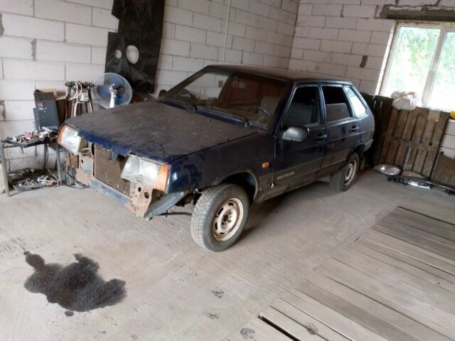 Синий ВАЗ 2109, объемом двигателя 0 л и пробегом 300 тыс. км за 799 $, фото 1 на Automoto.ua