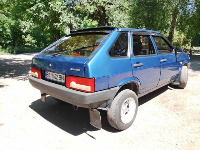 Синий ВАЗ 2109, объемом двигателя 1.5 л и пробегом 200 тыс. км за 1801 $, фото 1 на Automoto.ua