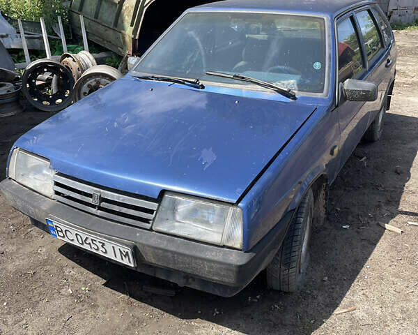 Синий ВАЗ 2109, объемом двигателя 1.5 л и пробегом 372 тыс. км за 600 $, фото 1 на Automoto.ua