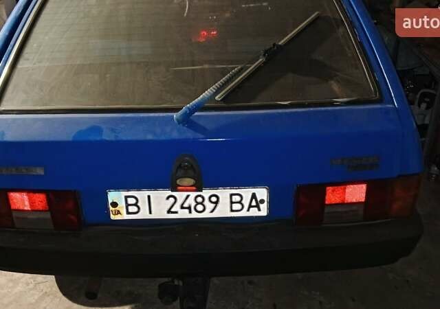 Синий ВАЗ 2109, объемом двигателя 1.3 л и пробегом 616 тыс. км за 1000 $, фото 1 на Automoto.ua