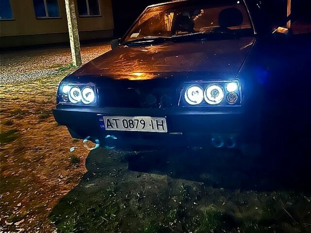 Синий ВАЗ 2109, объемом двигателя 1.6 л и пробегом 255 тыс. км за 2000 $, фото 1 на Automoto.ua