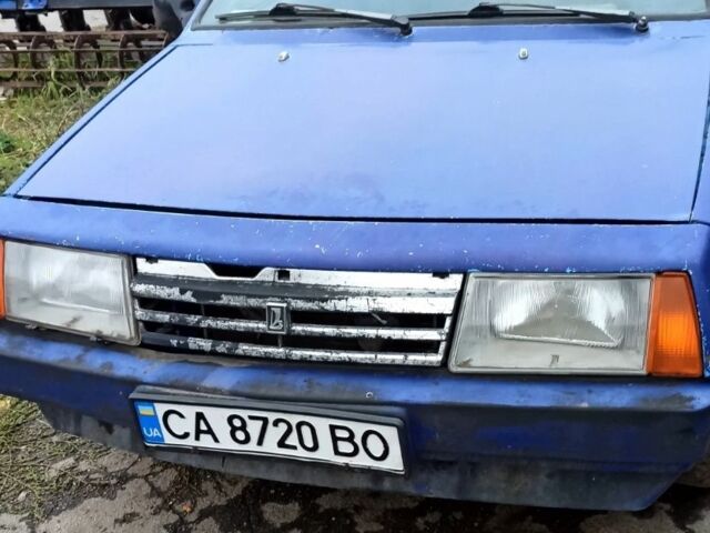 Синий ВАЗ 2109, объемом двигателя 1.3 л и пробегом 300 тыс. км за 650 $, фото 1 на Automoto.ua
