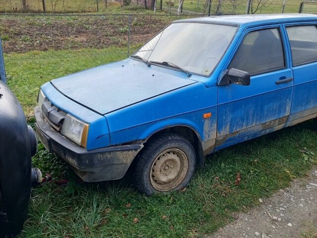 Синий ВАЗ 2109, объемом двигателя 1.5 л и пробегом 200 тыс. км за 350 $, фото 1 на Automoto.ua