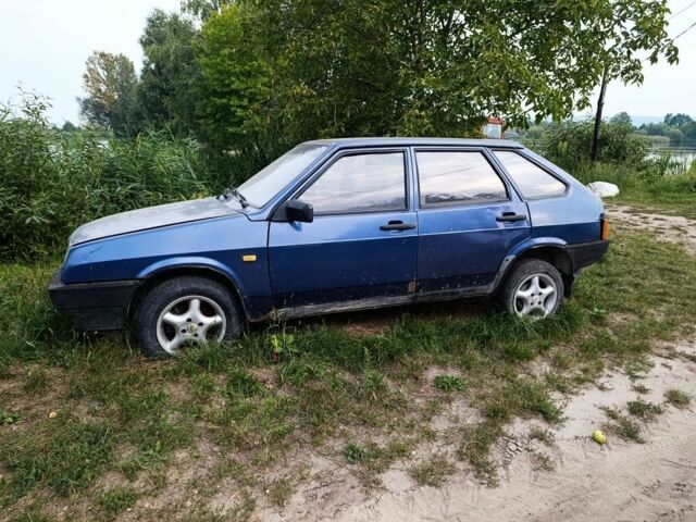 Синий ВАЗ 2109, объемом двигателя 1.5 л и пробегом 300 тыс. км за 300 $, фото 1 на Automoto.ua