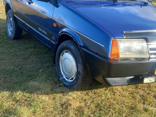 Синий ВАЗ 2109, объемом двигателя 1.5 л и пробегом 150 тыс. км за 650 $, фото 1 на Automoto.ua