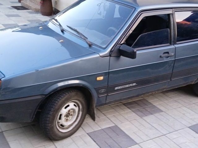 Синій ВАЗ 2109, об'ємом двигуна 1.5 л та пробігом 200 тис. км за 800 $, фото 1 на Automoto.ua
