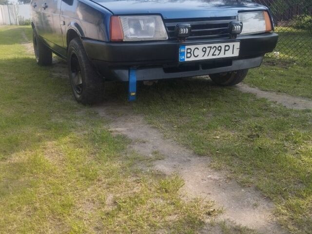 Синій ВАЗ 2109, об'ємом двигуна 1.5 л та пробігом 180 тис. км за 1300 $, фото 1 на Automoto.ua