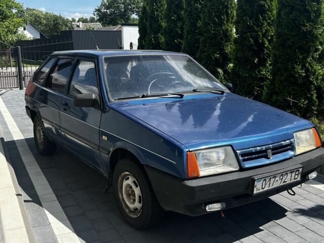 Синий ВАЗ 2109, объемом двигателя 0 л и пробегом 300 тыс. км за 718 $, фото 1 на Automoto.ua