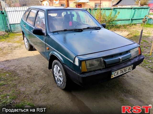 Зеленый ВАЗ 2109, объемом двигателя 1.3 л и пробегом 250 тыс. км за 500 $, фото 1 на Automoto.ua
