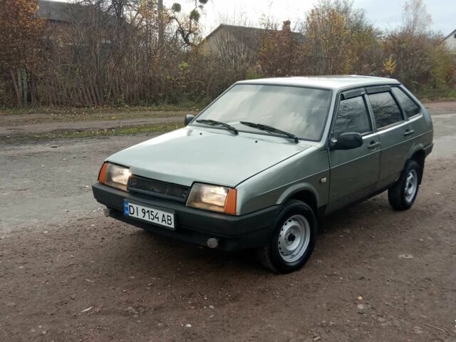 Зеленый ВАЗ 2109, объемом двигателя 1.3 л и пробегом 330 тыс. км за 566 $, фото 1 на Automoto.ua