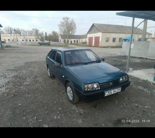 Зеленый ВАЗ 2109, объемом двигателя 1.5 л и пробегом 250 тыс. км за 785 $, фото 1 на Automoto.ua
