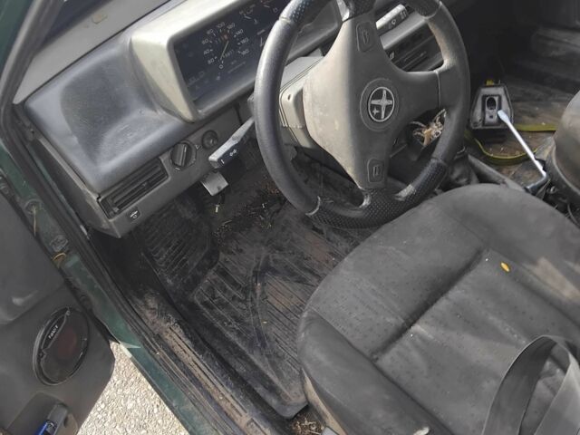 Зеленый ВАЗ 2109, объемом двигателя 1.5 л и пробегом 250 тыс. км за 700 $, фото 1 на Automoto.ua