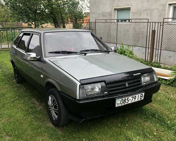 Зеленый ВАЗ 2109, объемом двигателя 1.5 л и пробегом 403 тыс. км за 900 $, фото 1 на Automoto.ua