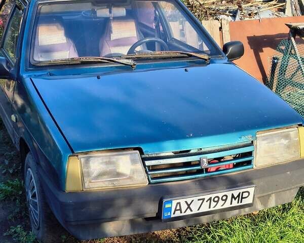 Зеленый ВАЗ 2109, объемом двигателя 1.5 л и пробегом 250 тыс. км за 900 $, фото 1 на Automoto.ua