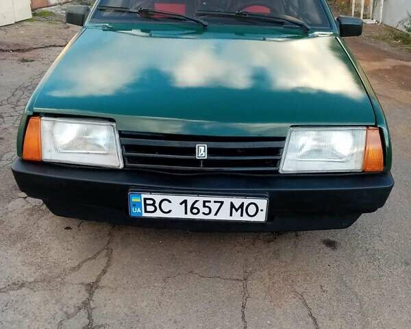 Зеленый ВАЗ 2109, объемом двигателя 1.5 л и пробегом 180 тыс. км за 1350 $, фото 1 на Automoto.ua