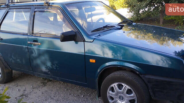 Зеленый ВАЗ 2109, объемом двигателя 1.5 л и пробегом 185 тыс. км за 1200 $, фото 1 на Automoto.ua