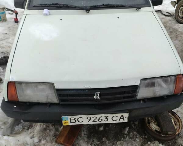 Зеленый ВАЗ 2109, объемом двигателя 1.5 л и пробегом 373 тыс. км за 800 $, фото 1 на Automoto.ua