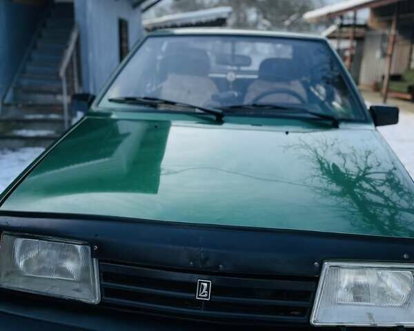 Зелений ВАЗ 2109, об'ємом двигуна 1.5 л та пробігом 181 тис. км за 900 $, фото 1 на Automoto.ua