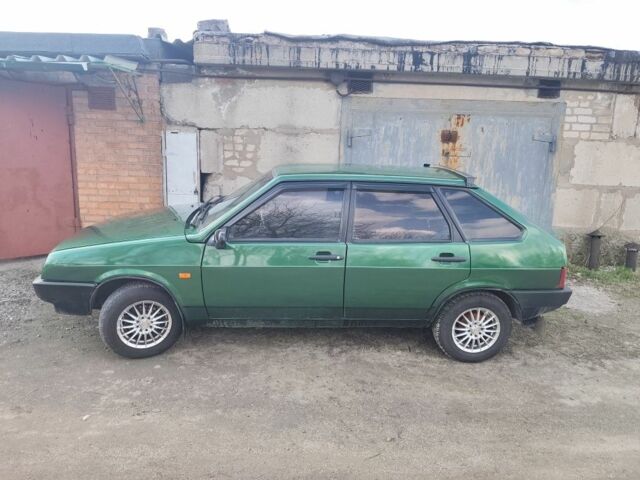 Зеленый ВАЗ 2109, объемом двигателя 1.5 л и пробегом 200 тыс. км за 2000 $, фото 1 на Automoto.ua
