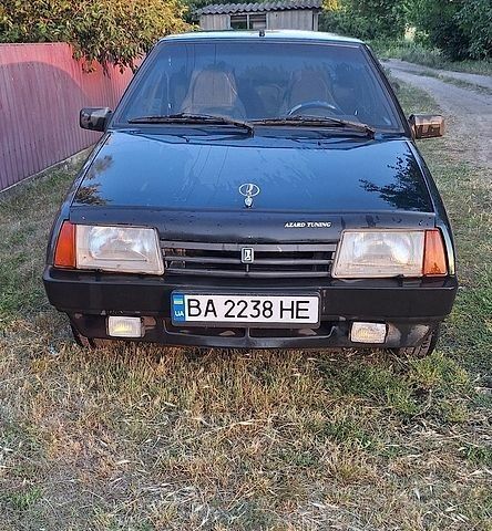 Зеленый ВАЗ 2109, объемом двигателя 1.5 л и пробегом 113 тыс. км за 1100 $, фото 1 на Automoto.ua