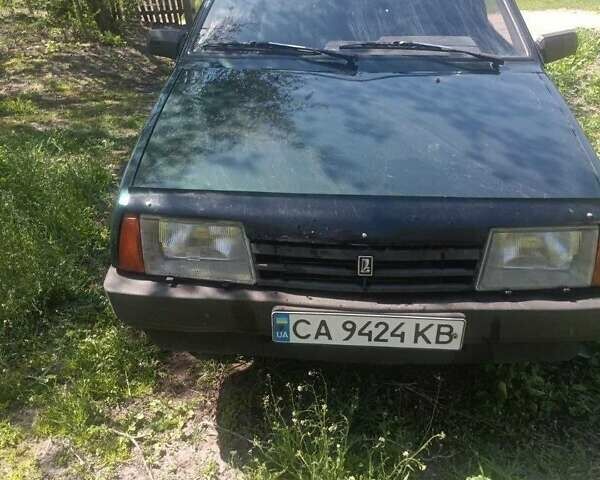 Зеленый ВАЗ 2109, объемом двигателя 1.5 л и пробегом 250 тыс. км за 950 $, фото 1 на Automoto.ua