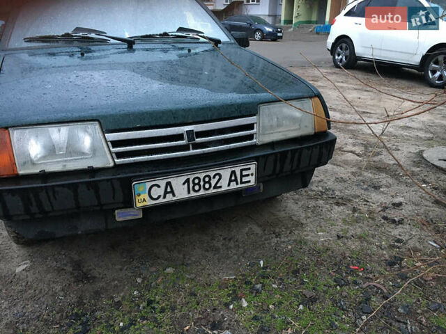 Зеленый ВАЗ 2109, объемом двигателя 1.5 л и пробегом 168 тыс. км за 1100 $, фото 1 на Automoto.ua