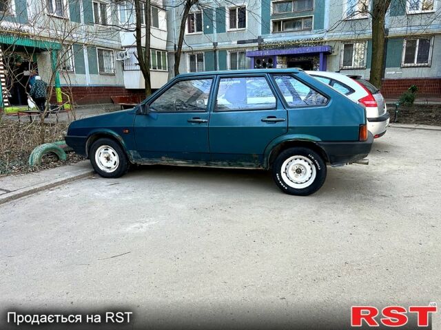 Зеленый ВАЗ 2109, объемом двигателя 1.5 л и пробегом 300 тыс. км за 700 $, фото 1 на Automoto.ua