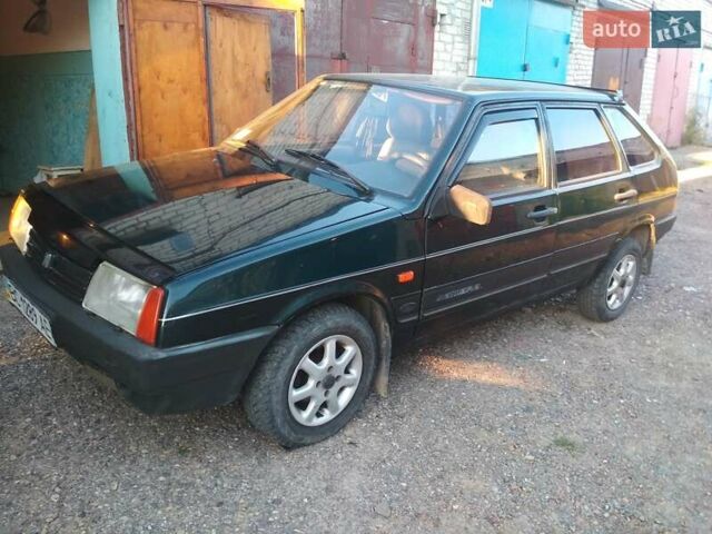 Зеленый ВАЗ 2109, объемом двигателя 1.5 л и пробегом 350 тыс. км за 1400 $, фото 1 на Automoto.ua