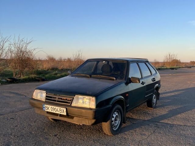 Зеленый ВАЗ 2109, объемом двигателя 1.5 л и пробегом 200 тыс. км за 1000 $, фото 1 на Automoto.ua