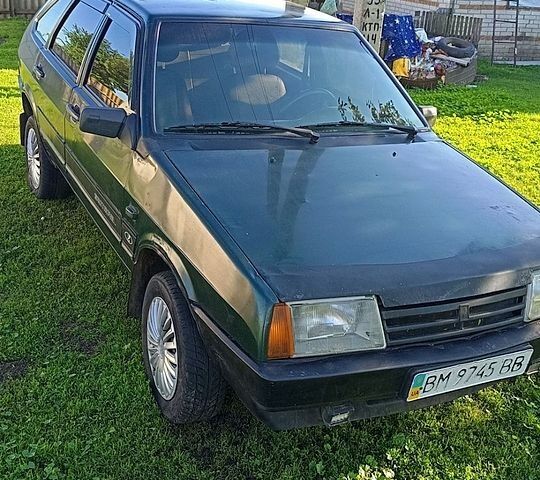 Зеленый ВАЗ 2109, объемом двигателя 1.5 л и пробегом 300 тыс. км за 1200 $, фото 1 на Automoto.ua