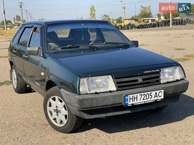 Зеленый ВАЗ 2109, объемом двигателя 1.5 л и пробегом 162 тыс. км за 2000 $, фото 1 на Automoto.ua
