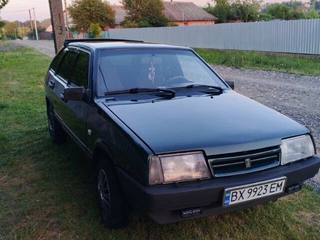 Зелений ВАЗ 2109, об'ємом двигуна 1.5 л та пробігом 140 тис. км за 2000 $, фото 1 на Automoto.ua