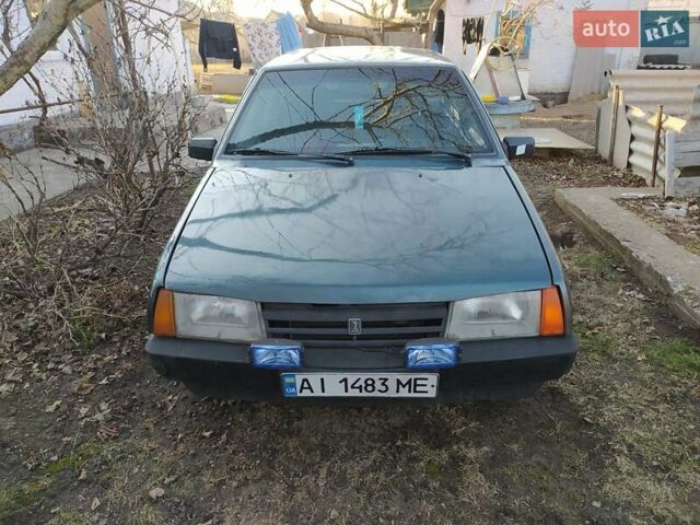 Зеленый ВАЗ 2109, объемом двигателя 1.5 л и пробегом 100 тыс. км за 900 $, фото 1 на Automoto.ua