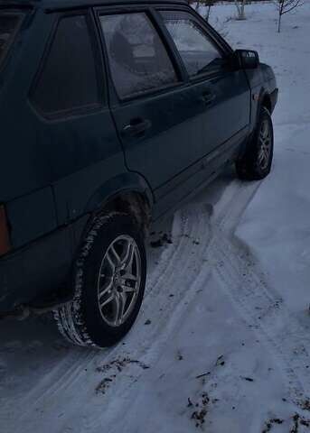 Зелений ВАЗ 2109, об'ємом двигуна 1 л та пробігом 205 тис. км за 1300 $, фото 1 на Automoto.ua