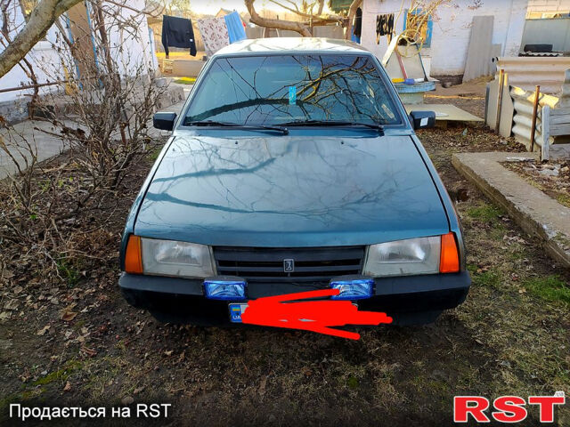 Зеленый ВАЗ 2109, объемом двигателя 1.5 л и пробегом 200 тыс. км за 900 $, фото 1 на Automoto.ua