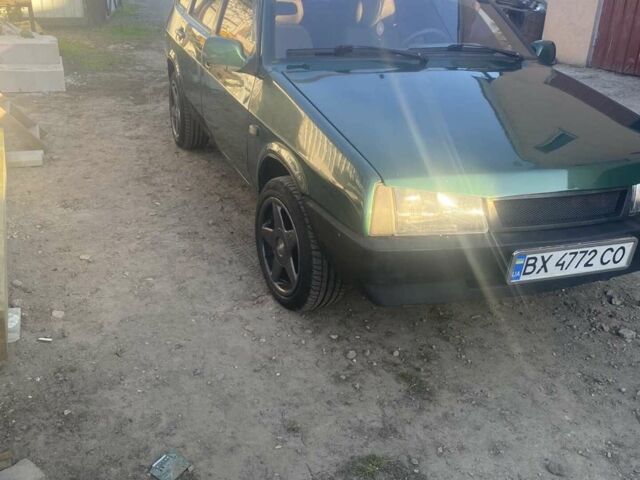 Зелений ВАЗ 2109, об'ємом двигуна 1.5 л та пробігом 200 тис. км за 2000 $, фото 1 на Automoto.ua