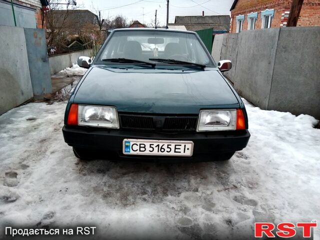 Зеленый ВАЗ 2109, объемом двигателя 1.5 л и пробегом 200 тыс. км за 1150 $, фото 1 на Automoto.ua