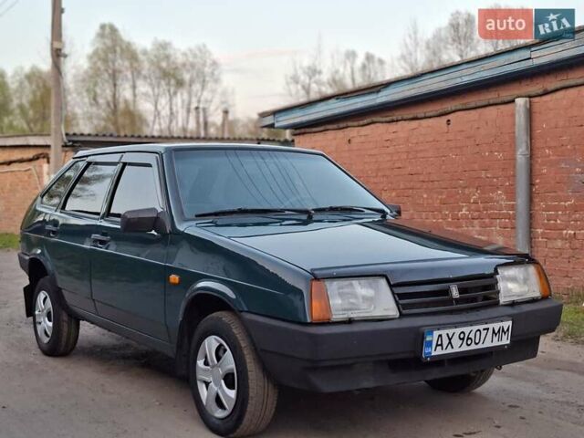 Зелений ВАЗ 2109, об'ємом двигуна 1.5 л та пробігом 189 тис. км за 2000 $, фото 1 на Automoto.ua