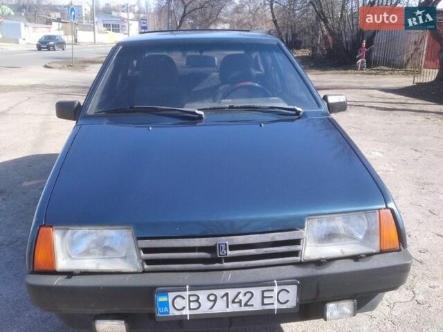 Зеленый ВАЗ 2109, объемом двигателя 1.5 л и пробегом 370 тыс. км за 2200 $, фото 1 на Automoto.ua