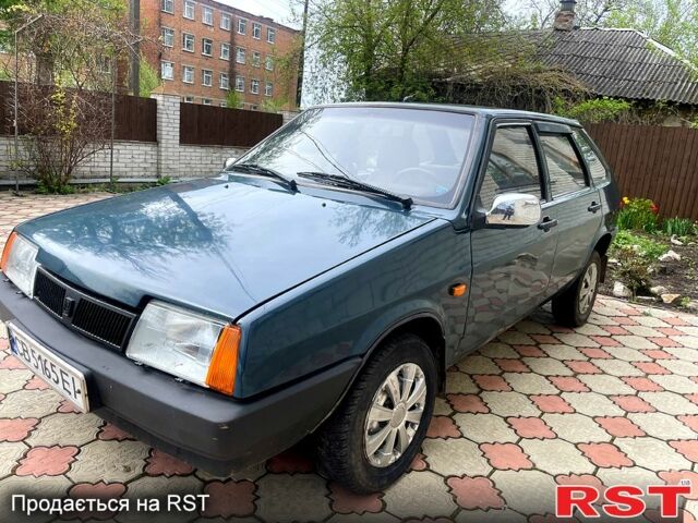 Зеленый ВАЗ 2109, объемом двигателя 1.5 л и пробегом 150 тыс. км за 1300 $, фото 1 на Automoto.ua