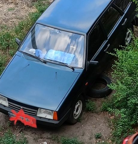 ВАЗ 2109 2004 в Днепре (Днепропетровске) на Automoto.ua Зеленый ВАЗ 2109, объемом двигателя 1.5 л и пробегом 164 тыс. км за 1435 $, фото 1 на Automoto.ua