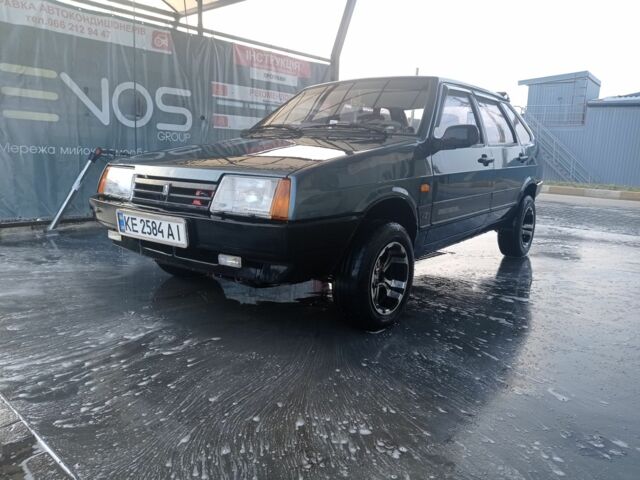 Зелений ВАЗ 2109, об'ємом двигуна 1.5 л та пробігом 138 тис. км за 2100 $, фото 1 на Automoto.ua